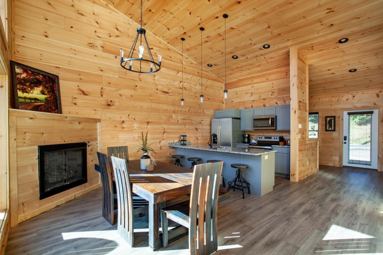 Brand New Build Cozy Cottage With Mountain View Gatlinburg Exterior foto